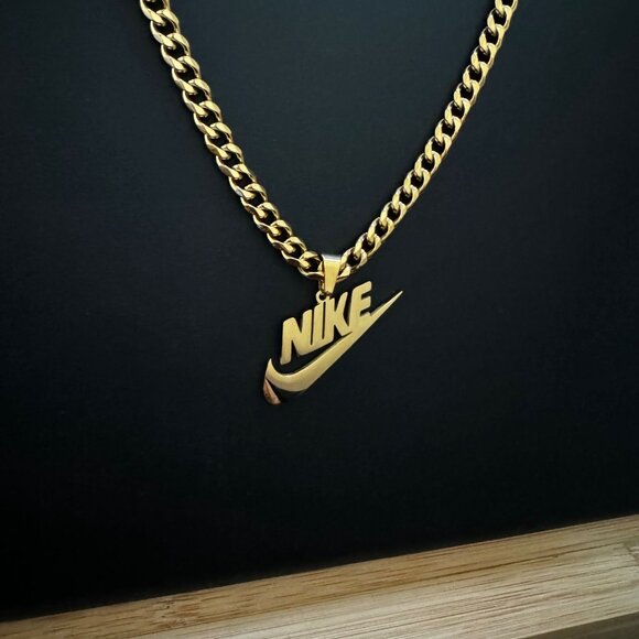 NIKE Swoosh Necklace - Gold - 5mm Cuban - 22" Chain - Christmas Gifts - Picture 1 of 1